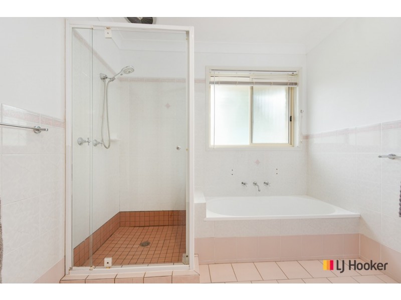 20 Blaxland Crescent, Sunshine Bay NSW 2536