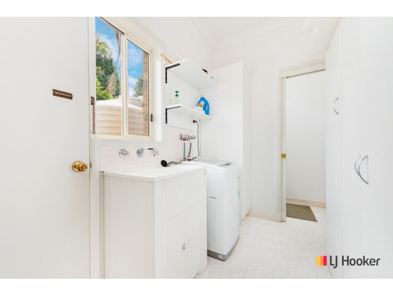 20 Blaxland Crescent, Sunshine Bay NSW 2536