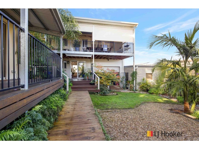 24 Calton Road, Batehaven NSW 2536