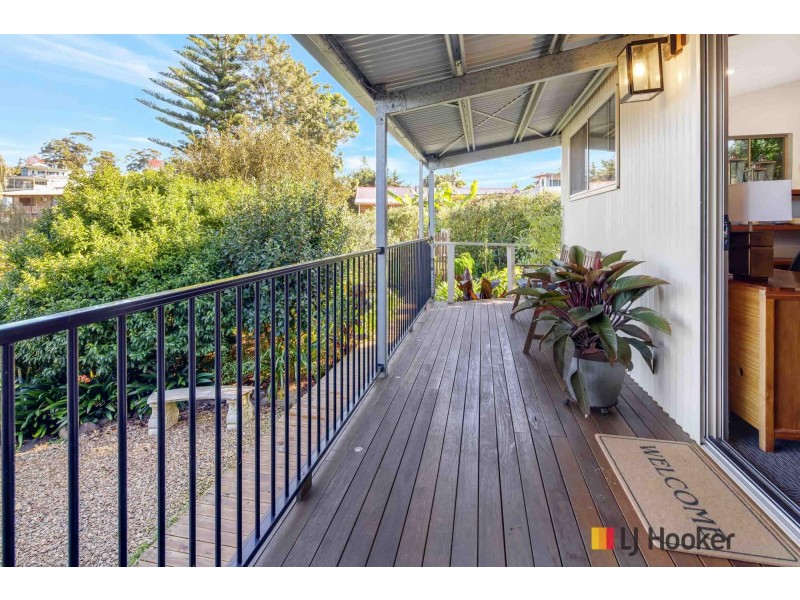 24 Calton Road, Batehaven NSW 2536