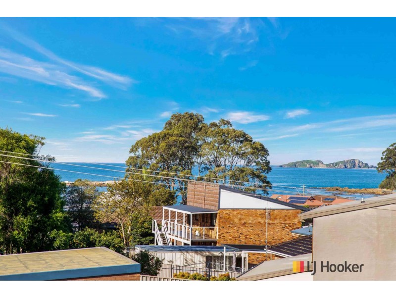 24 Calton Road, Batehaven NSW 2536