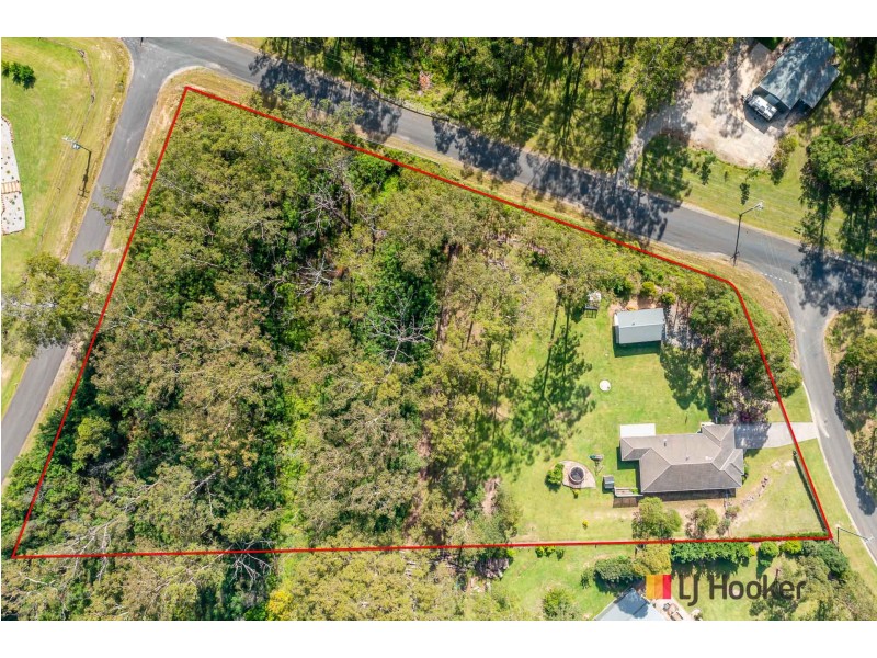 4 Waterson Drive, Surf Beach NSW 2536