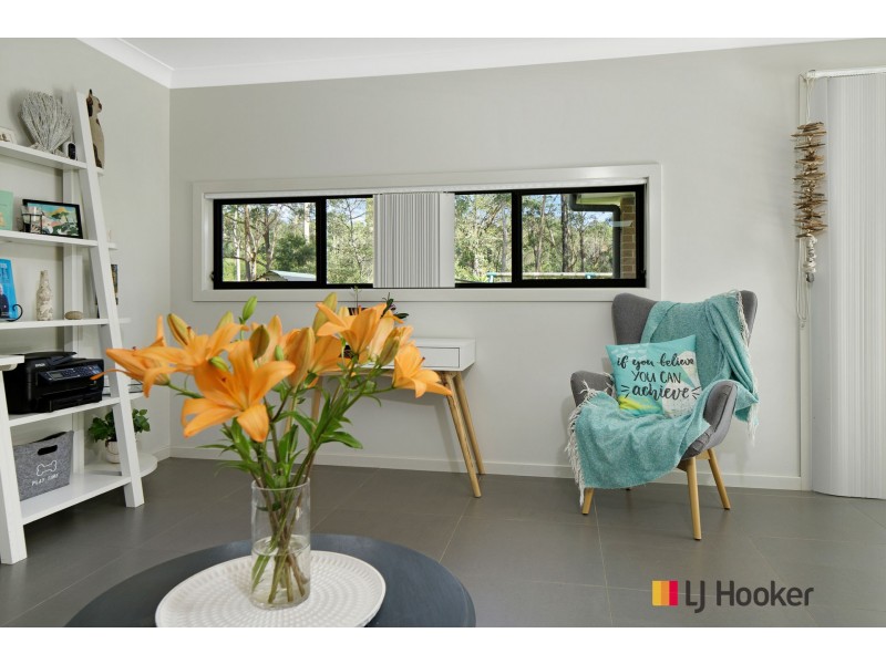 4 Waterson Drive, Surf Beach NSW 2536
