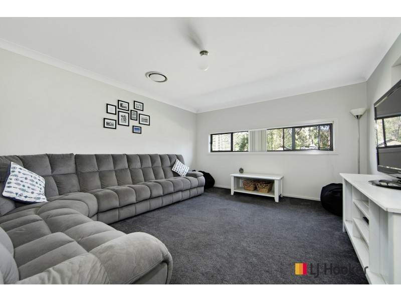 4 Waterson Drive, Surf Beach NSW 2536