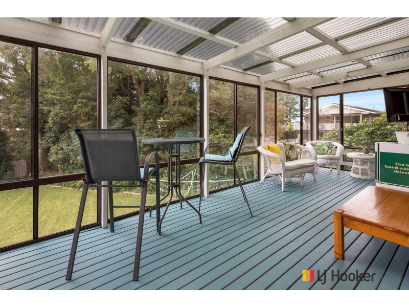 2 Lockyersleigh Avenue, Batehaven NSW 2536