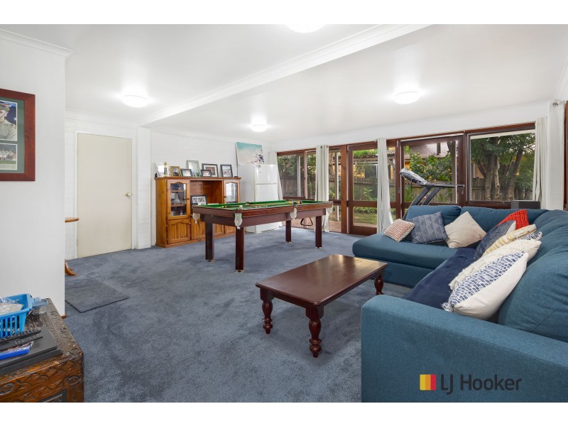 2 Lockyersleigh Avenue, Batehaven NSW 2536