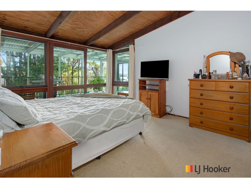 2 Lockyersleigh Avenue, Batehaven NSW 2536