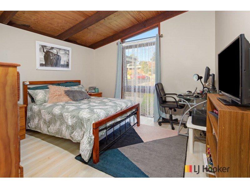 2 Lockyersleigh Avenue, Batehaven NSW 2536