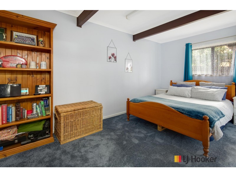 2 Lockyersleigh Avenue, Batehaven NSW 2536