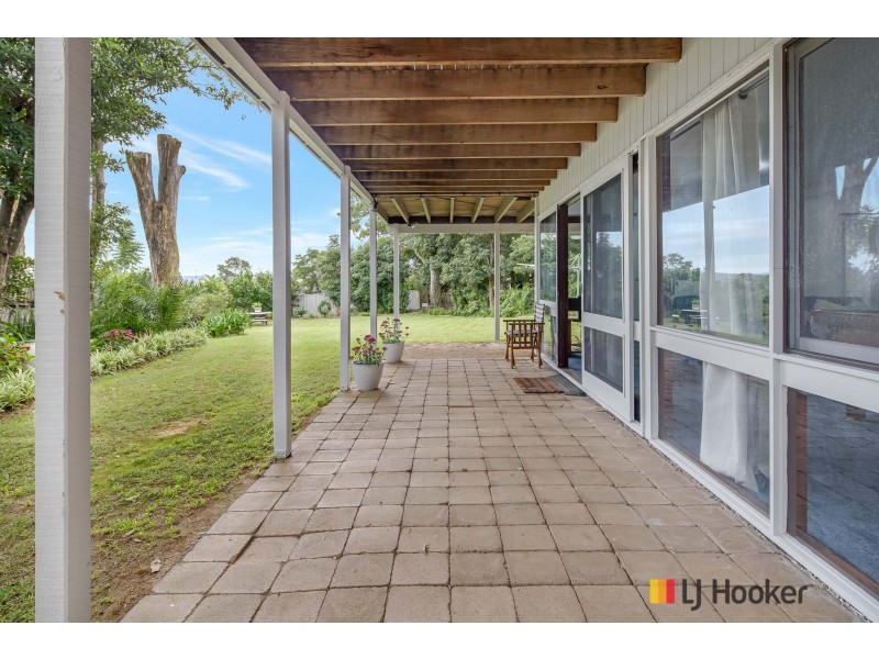 2 Lockyersleigh Avenue, Batehaven NSW 2536