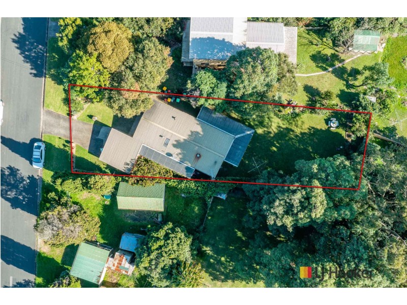 2 Lockyersleigh Avenue, Batehaven NSW 2536