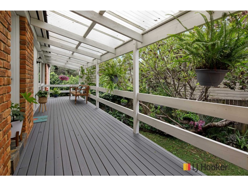 2 Lockyersleigh Avenue, Batehaven NSW 2536