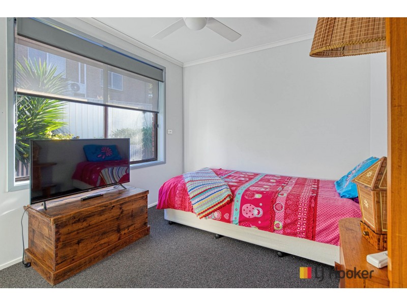 83 Karoola Crescent, Surfside NSW 2536