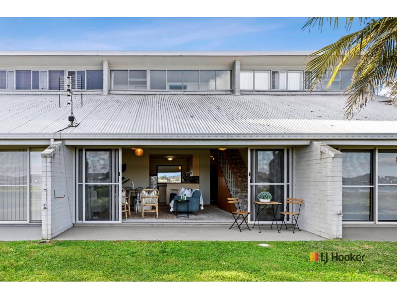 2/83-85 Timbara Crescent, Surfside NSW 2536