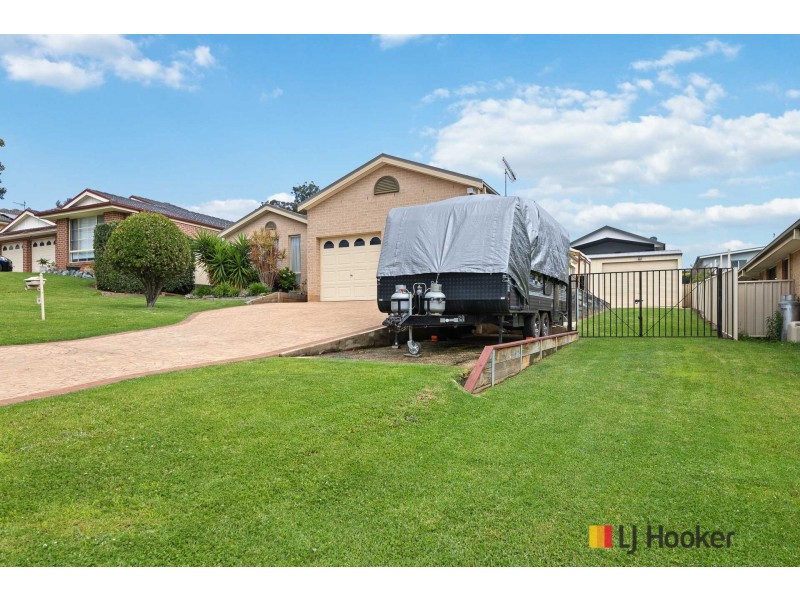 10 Batman Place, Sunshine Bay NSW 2536