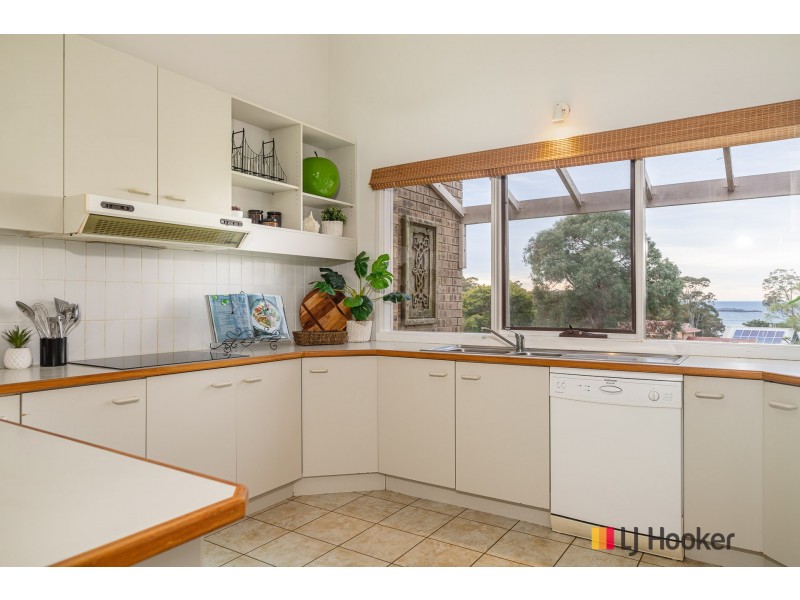 14 Kurrara Close, Malua Bay NSW 2536