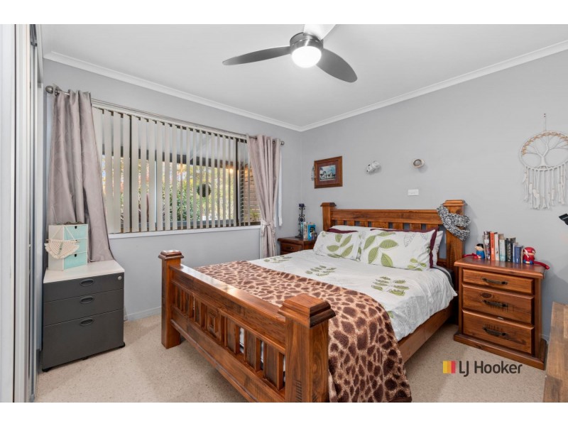 21 Berrima Parade, Surfside NSW 2536