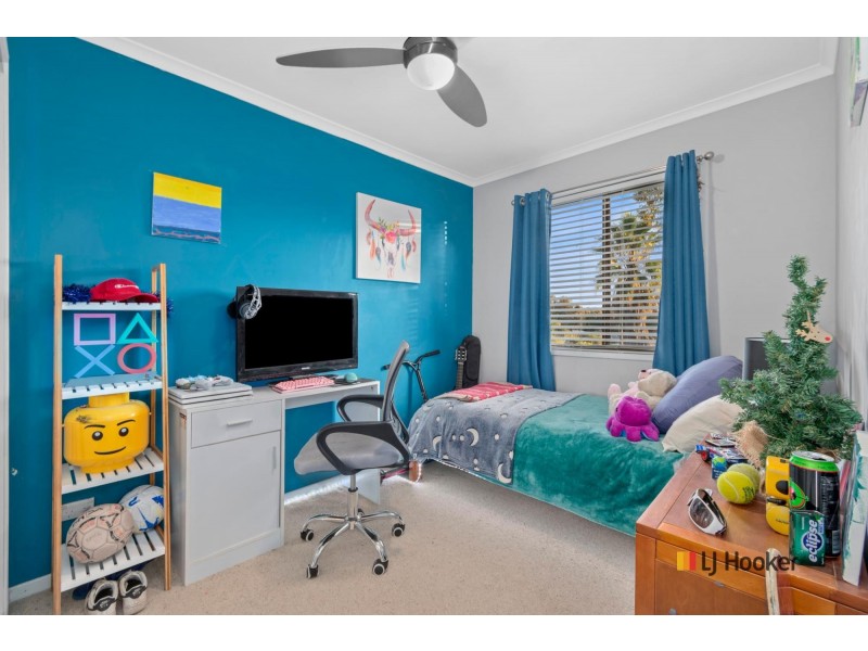 21 Berrima Parade, Surfside NSW 2536