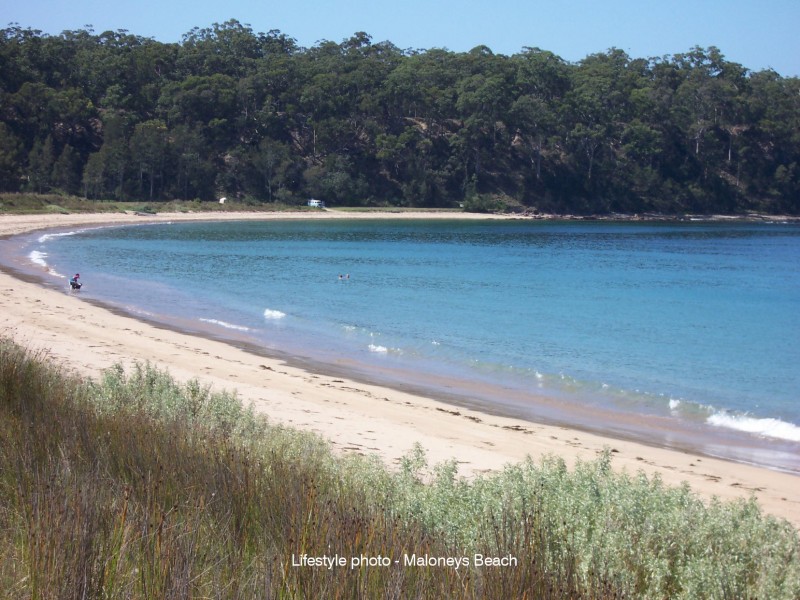 60 MALONEYS DRIVE, Maloneys Beach NSW 2536