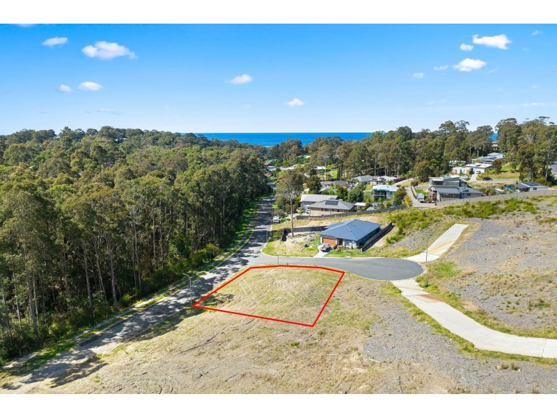 2 Wyena Close, Malua Bay NSW 2536