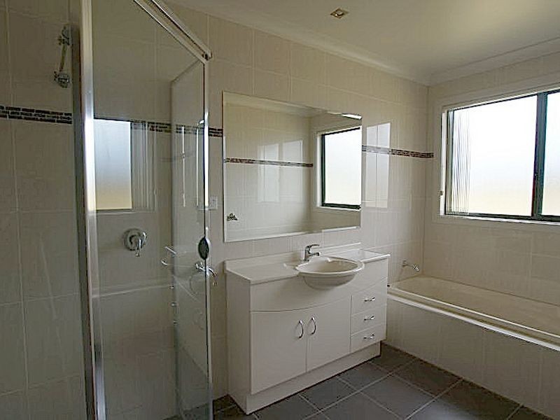 24 Catalina Drive, Catalina NSW 2536