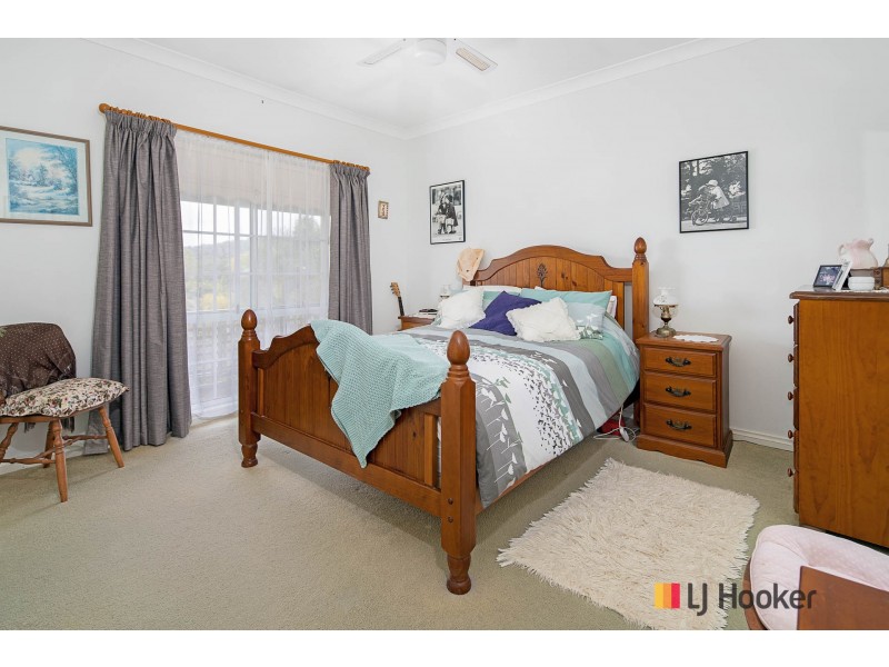 81 Eric Fenning Drive, Surf Beach NSW 2536