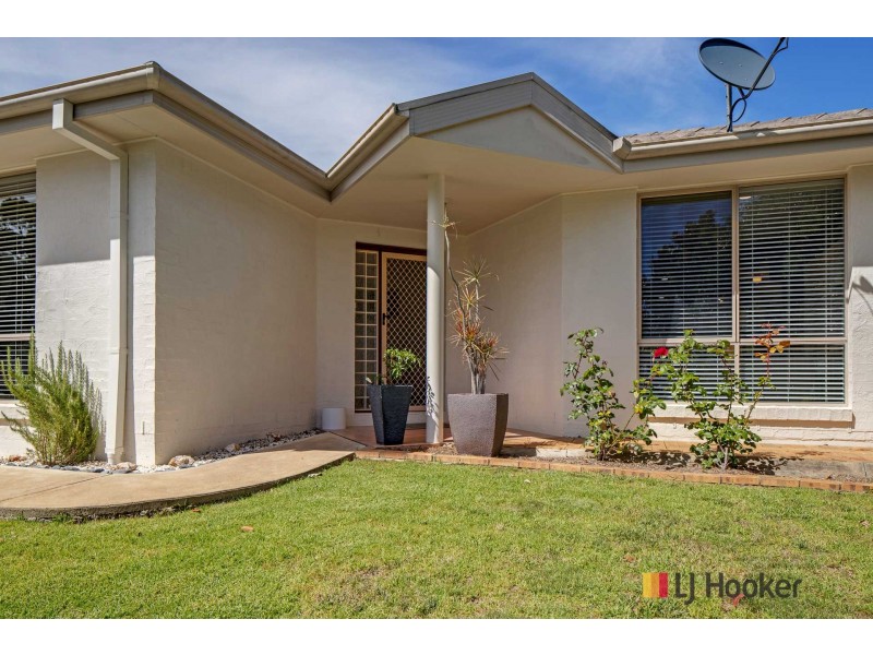 3 Banks Place, Sunshine Bay NSW 2536