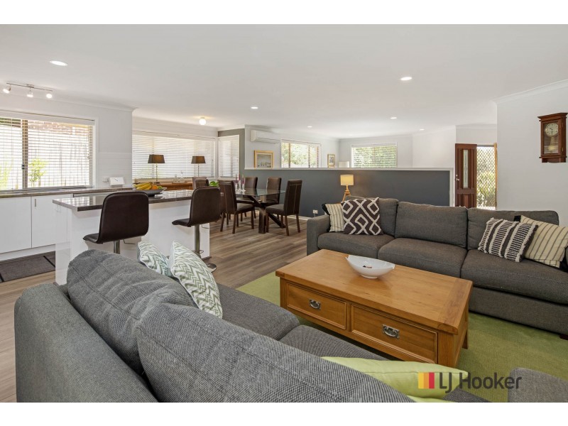 3 Banks Place, Sunshine Bay NSW 2536