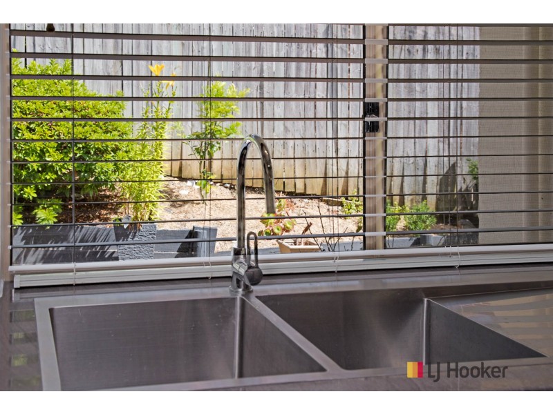 3 Banks Place, Sunshine Bay NSW 2536