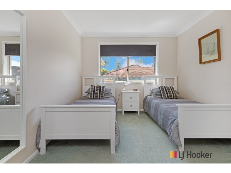 3 Banks Place, Sunshine Bay NSW 2536