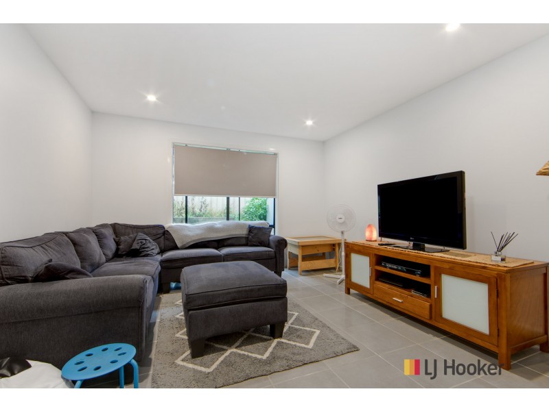 6 Litchfield Crescent, Long Beach NSW 2536
