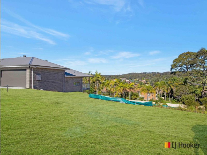 90 Freycinet Drive, Sunshine Bay NSW 2536