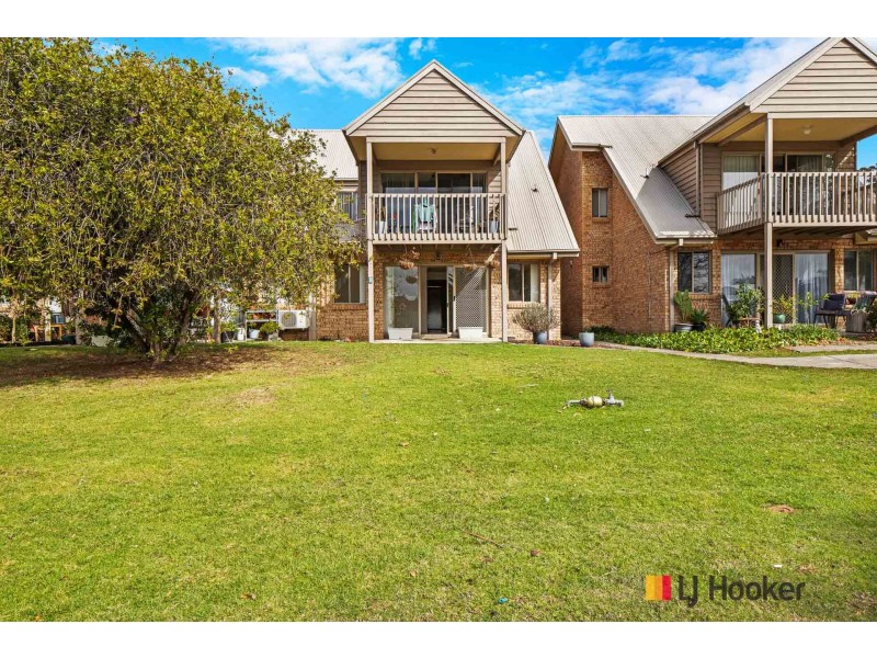 3/15 Eric Fenning Drive, Surf Beach NSW 2536