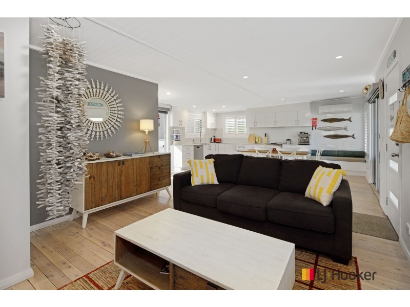 641 Beach Road, Surf Beach NSW 2536