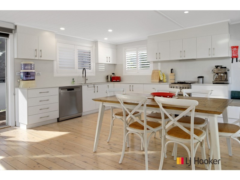 641 Beach Road, Surf Beach NSW 2536