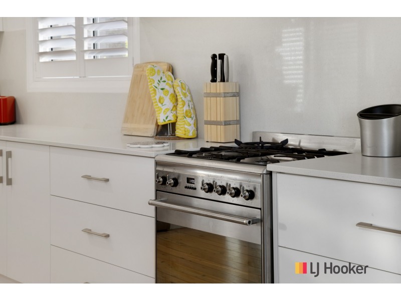 641 Beach Road, Surf Beach NSW 2536