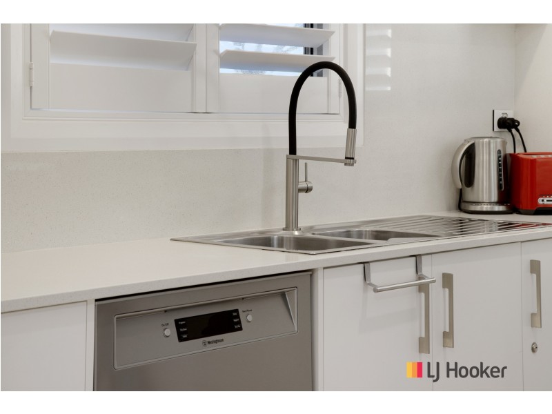 641 Beach Road, Surf Beach NSW 2536