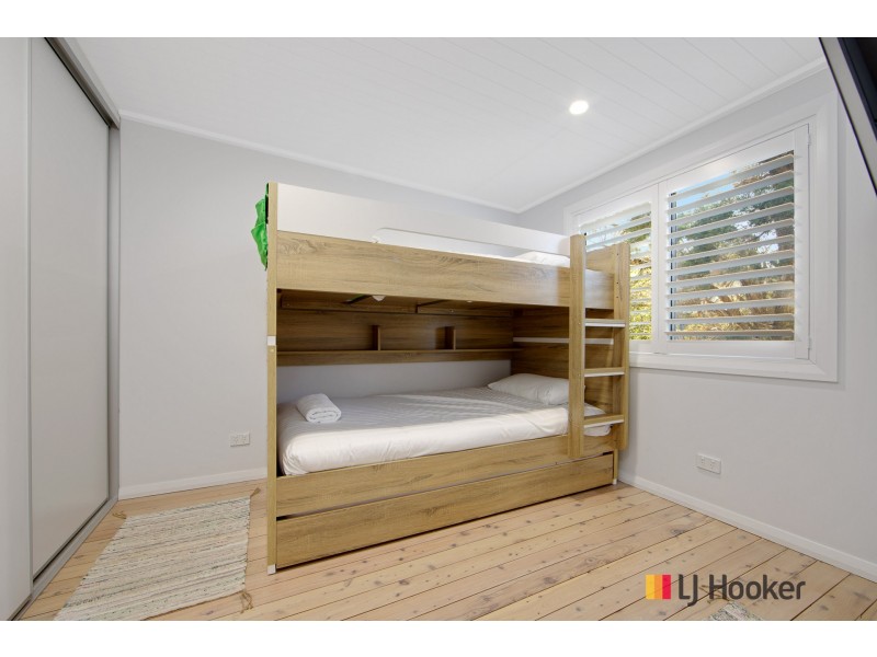 641 Beach Road, Surf Beach NSW 2536