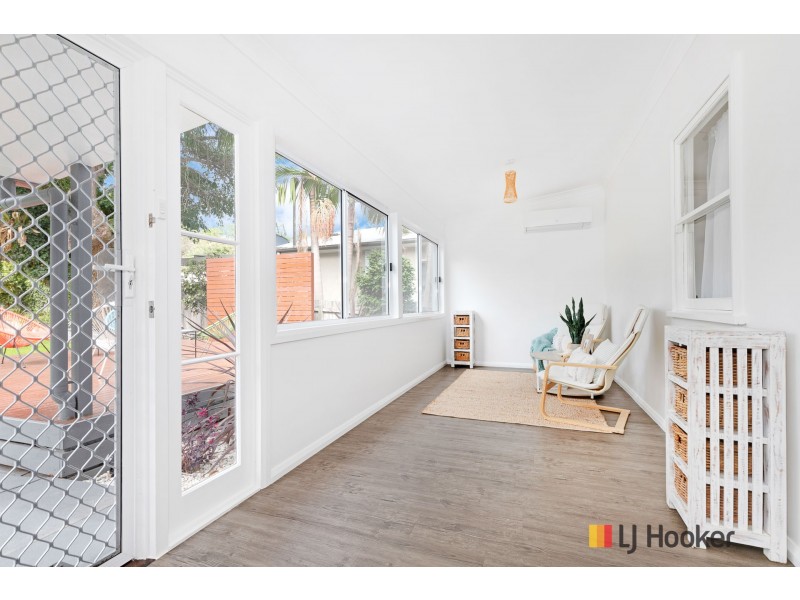 312 Beach Road, Batehaven NSW 2536