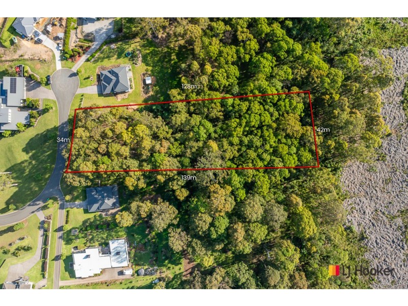 13 Woodlot Place, Batehaven NSW 2536