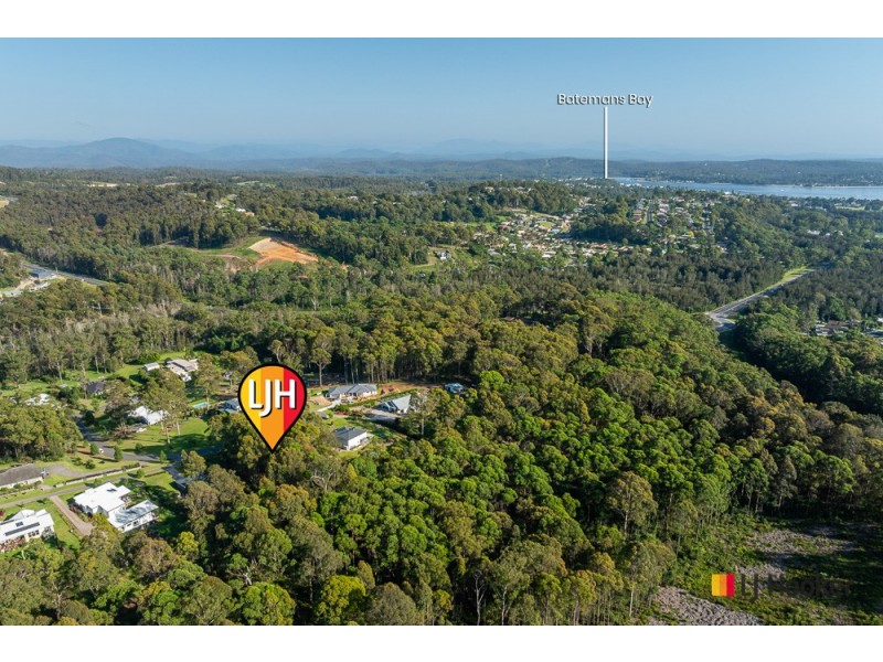 13 Woodlot Place, Batehaven NSW 2536