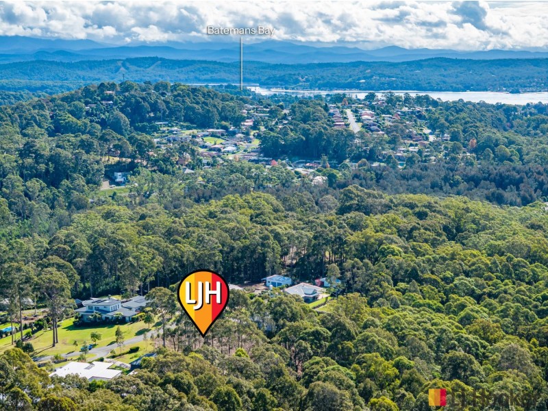 13 Woodlot Place, Batehaven NSW 2536