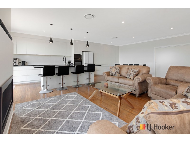 12 Mary Place, Long Beach NSW 2536