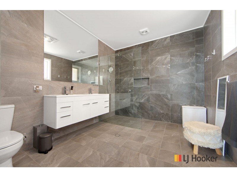 12 Mary Place, Long Beach NSW 2536