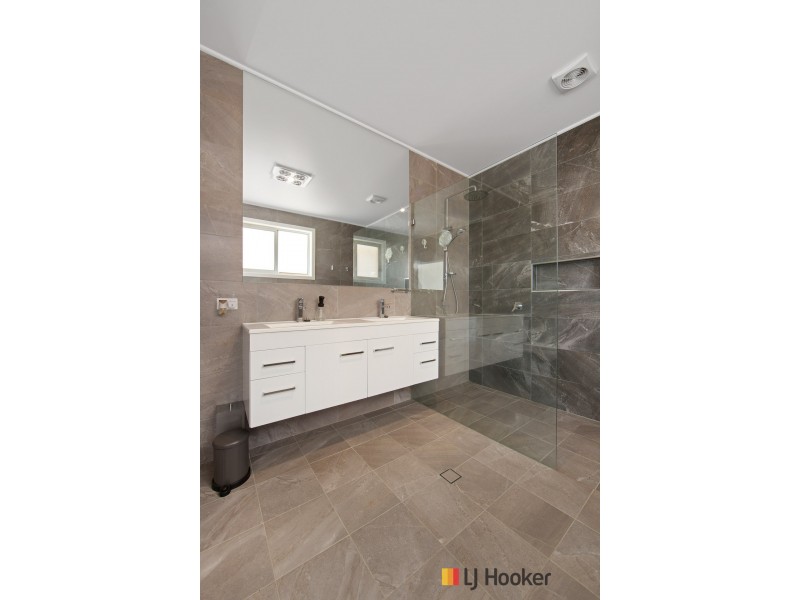 12 Mary Place, Long Beach NSW 2536