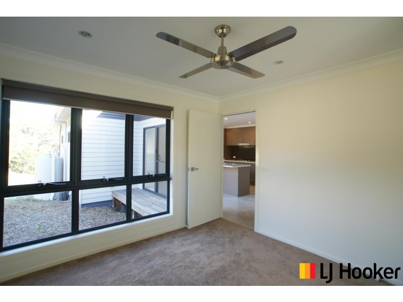 42B Broomfield Cres, Long Beach NSW 2536