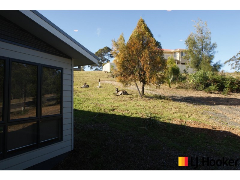 42B Broomfield Cres, Long Beach NSW 2536