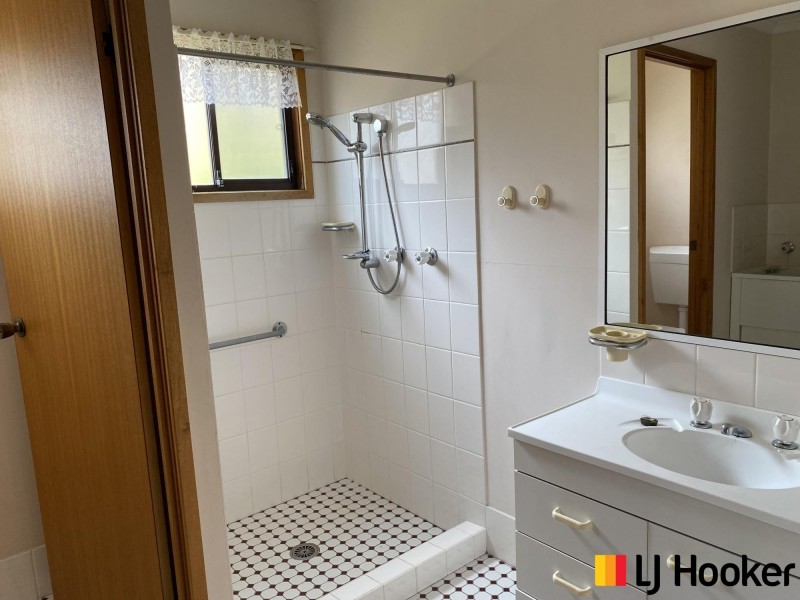 24/12 Old Princes Highway, Batemans Bay NSW 2536