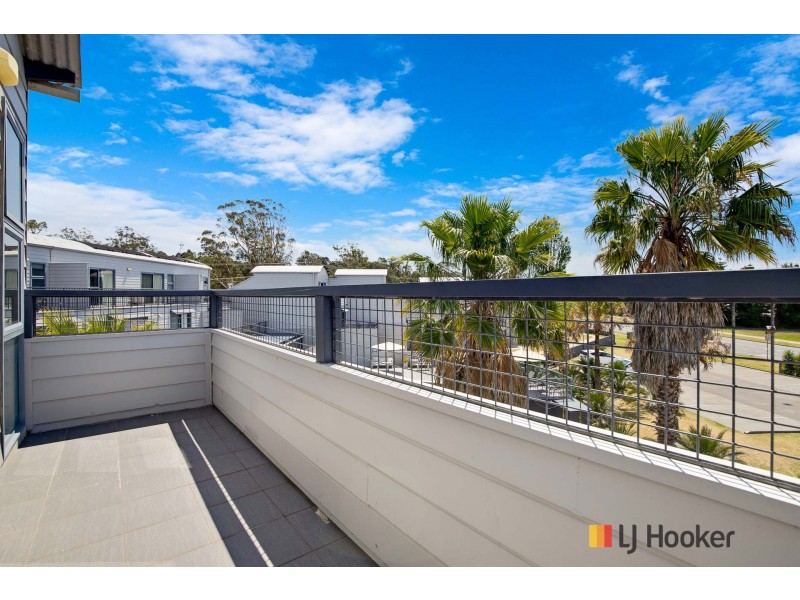 204/202-208 Beach Road, Batehaven NSW 2536