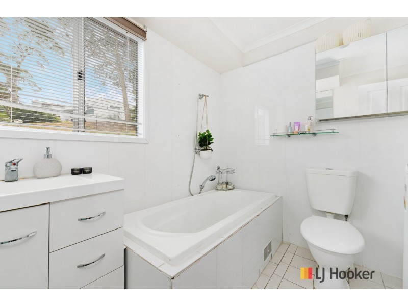 9 Tallawang Avenue, Malua Bay NSW 2536